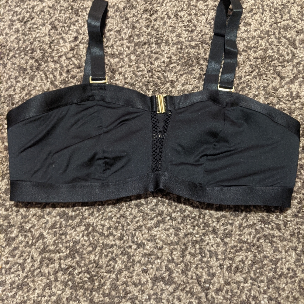 Torrid fashion "bra"